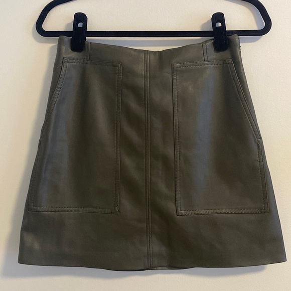 H&M Mini Skirt Size US 6 - Picture 1 of 4